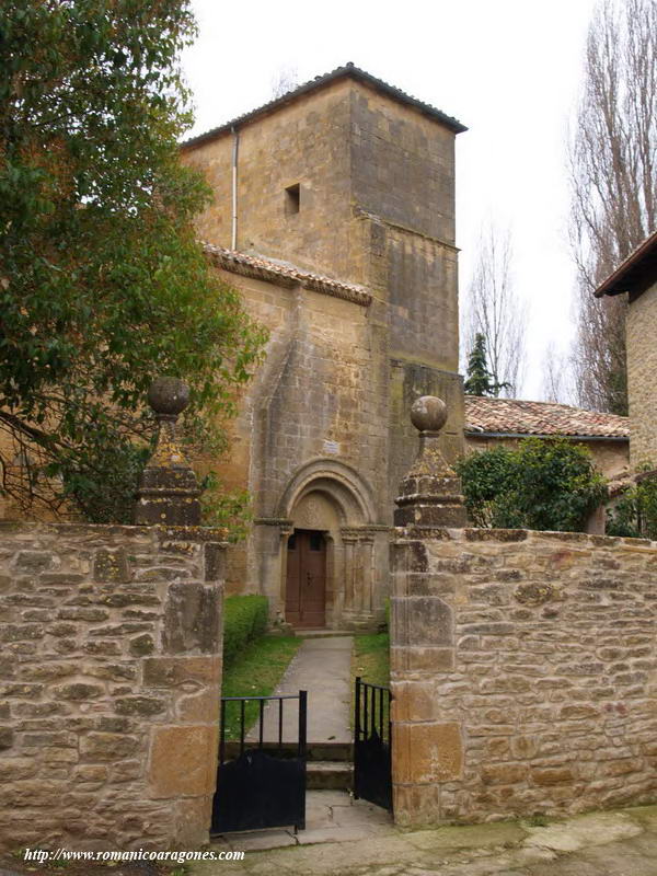 ACCESO AL TEMPLO DESDE EL NORTE